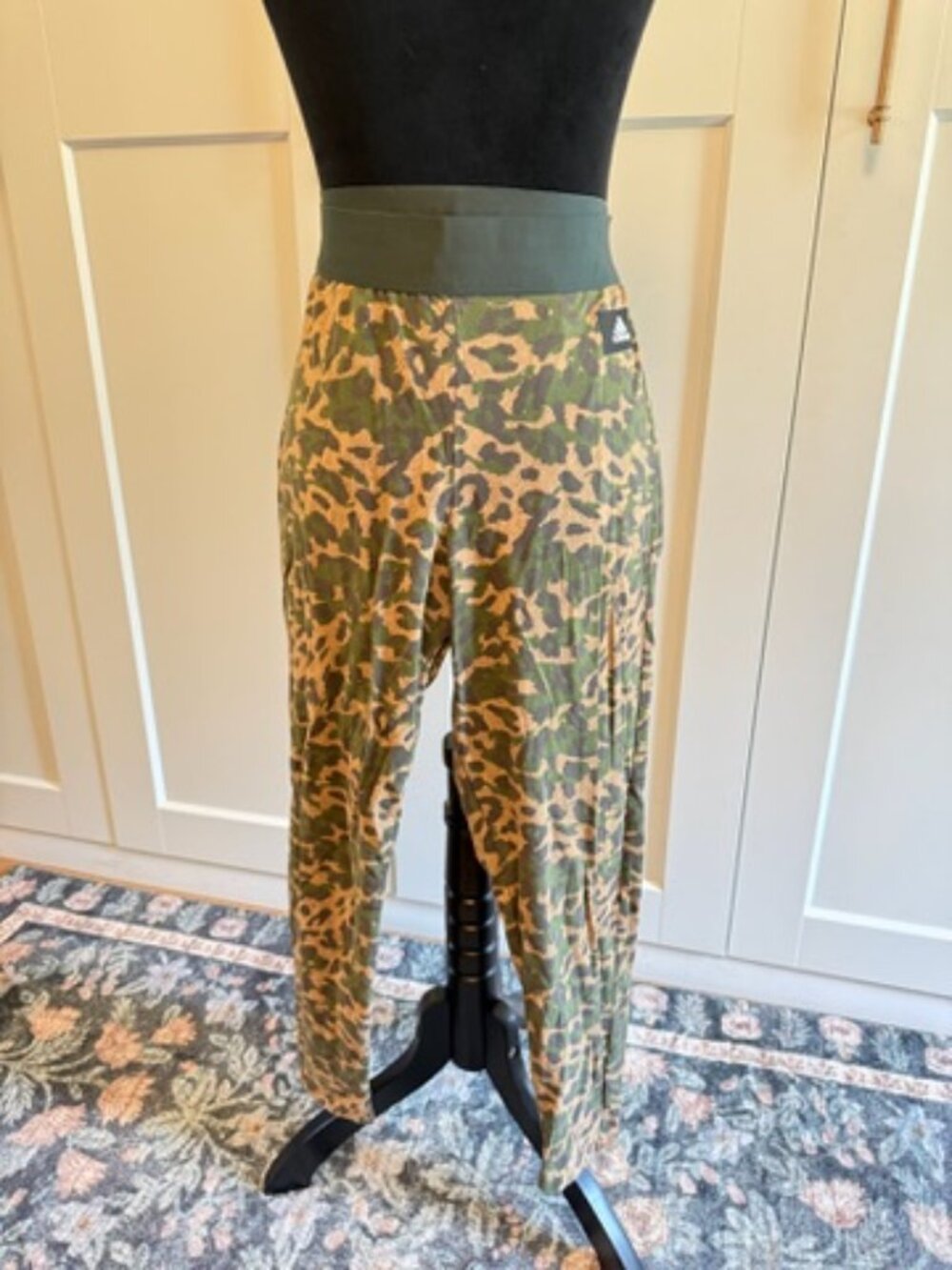 Adidas Green Camo Leopard Print Leggings Size M